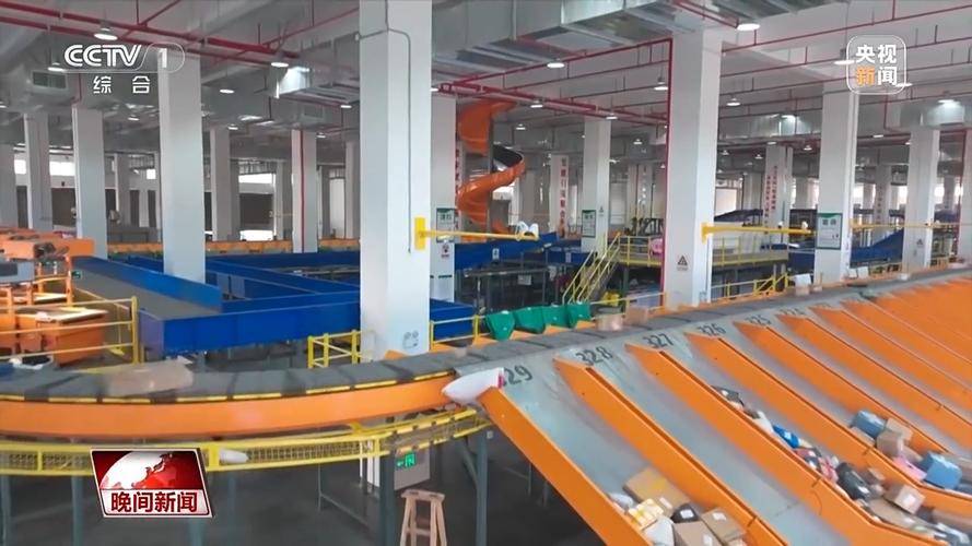 探索中国经济发展背后，是靠资本积累，还是靠货币权力？
