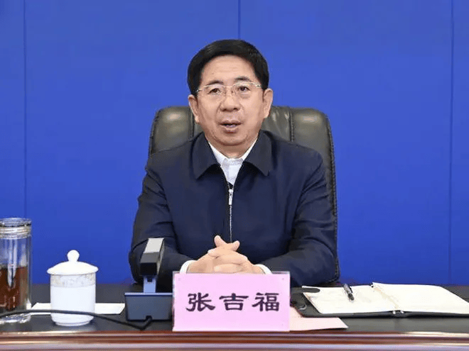 张春林，任山西省政协党组书记