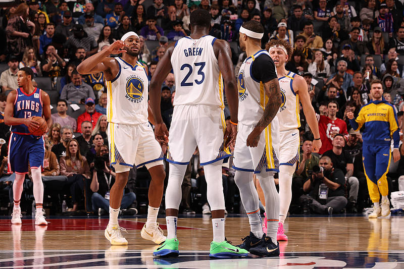 NBA｜勇士新星抢了库里风头