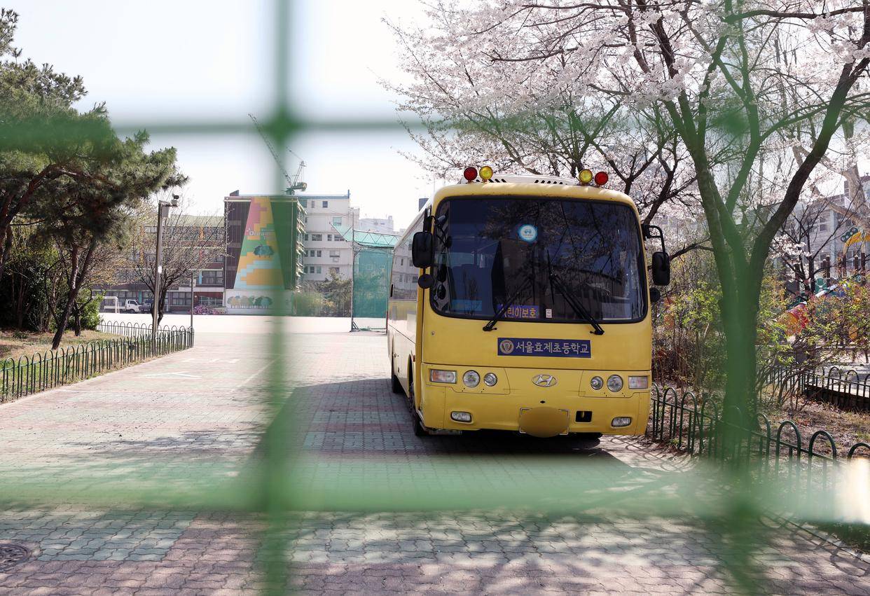 生源短缺 韩国今年将关停49所中小学