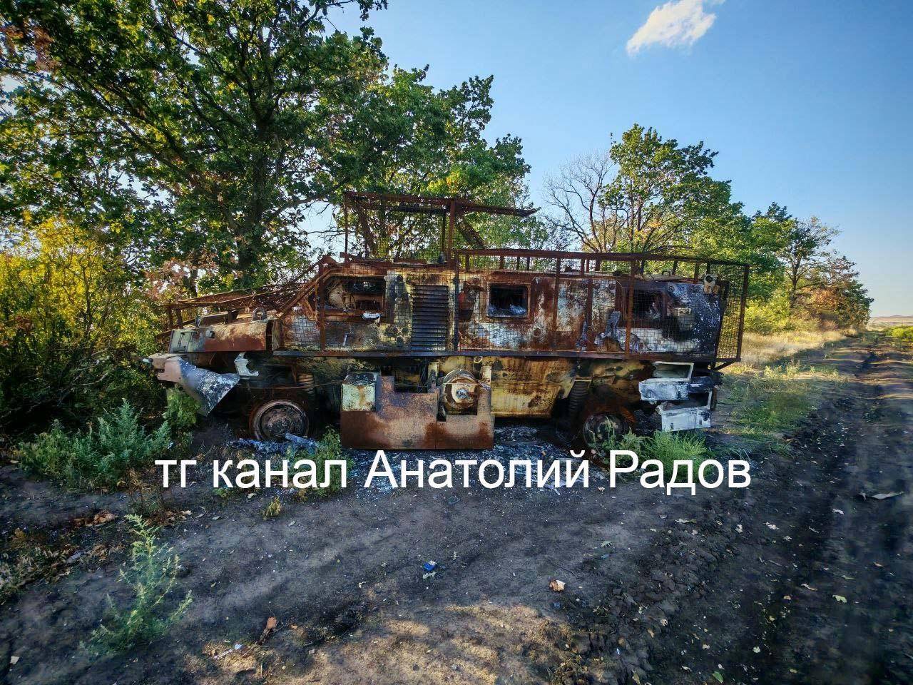 俄军敢死队爬了4天管道，一下子杀入库皮扬斯克市，打懵守城乌军