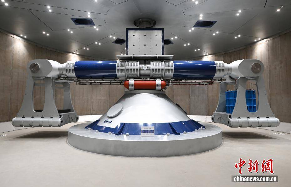 浙江杭州：世界容量最大的离心机启动