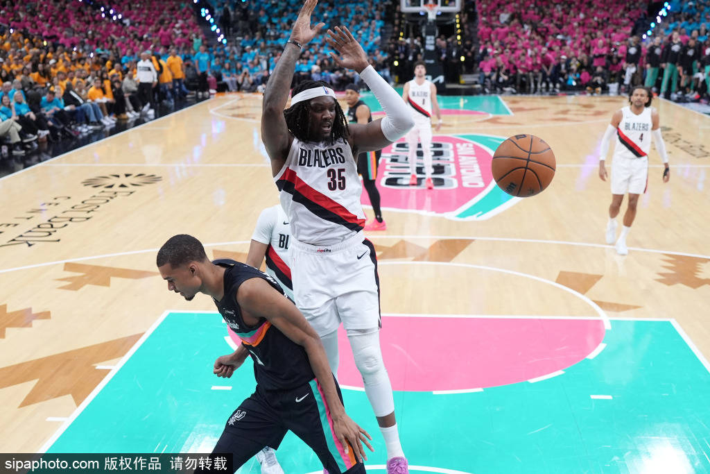 文班亚马的48小时协议今晚到期：马刺状元能否在关键战火速回归？